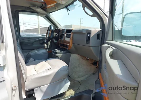 2004 GMC Savana Upfitter z USA, uszkodzony, nr VIN 1GDFH15TX41212766